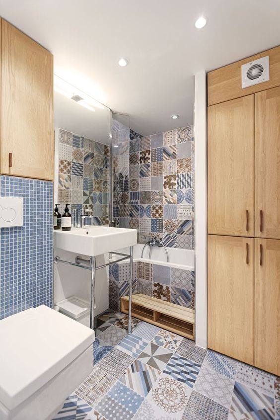 Modish Bohemian Style Bathroom Design