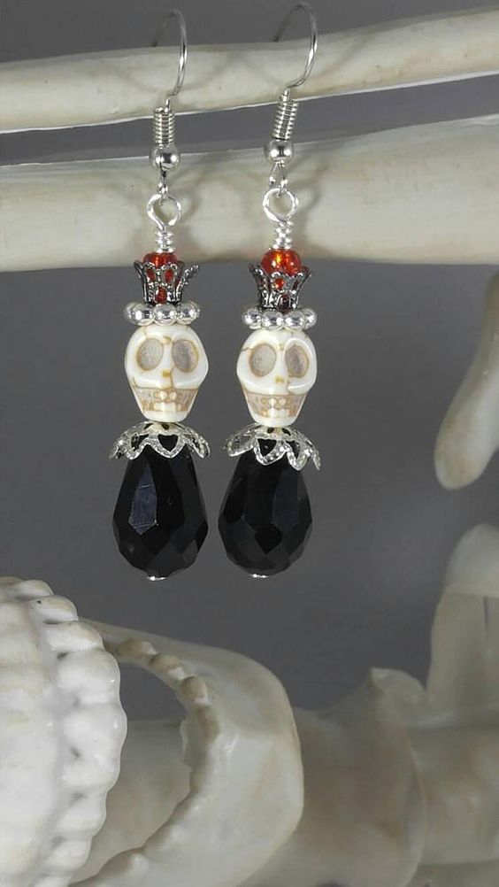 Unisex Skull Dangle Earring Cosplay Earrings Vampire Prince.