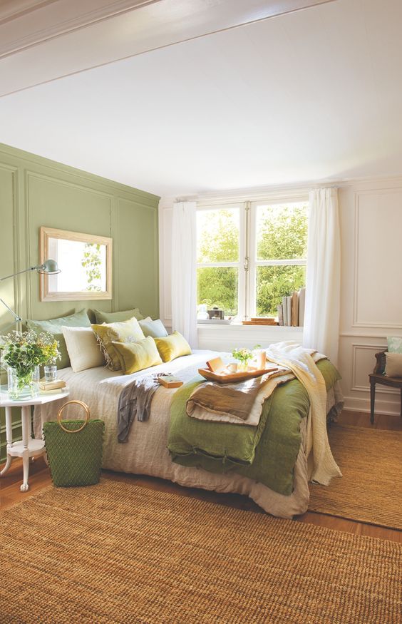 Green bedroom idea