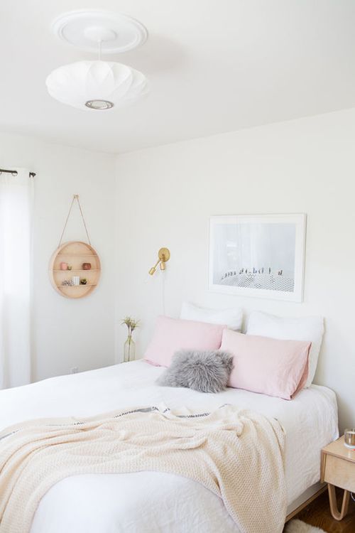 Pretty and understated bedroom basic yet beautiful