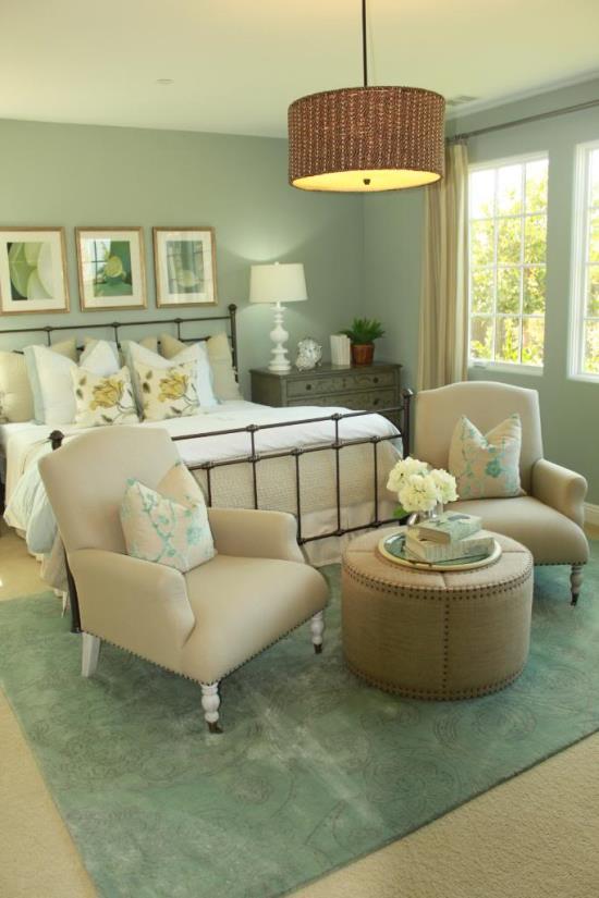 Warm and Welcoming Guest Room Design