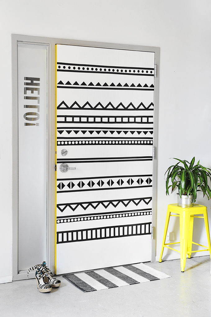 Black & White Graphic Door via I Spy DIY