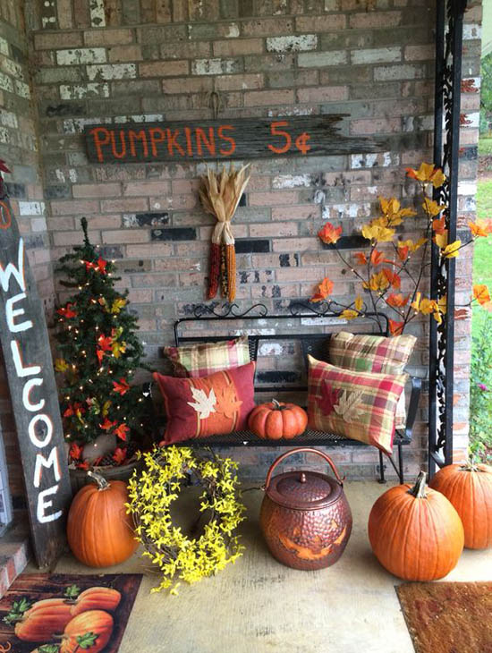 Easy Fall Front Porch Decorating Idea