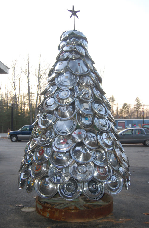 Hubcaps Christmas Tree