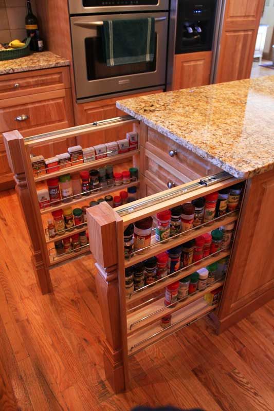 Pull-out Spice Organiser