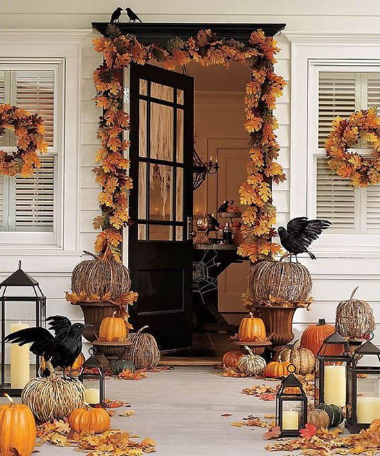 Spooky Front Porch Decorating Idea
