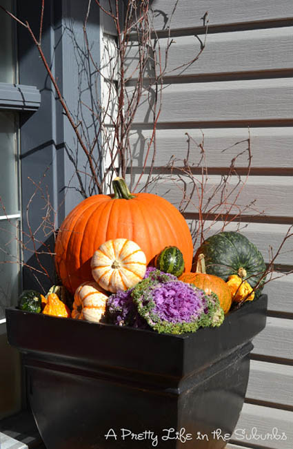 Stylish Outdoor Thanksgiving Décor