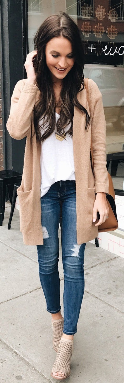 white top + bag + ripped jeans