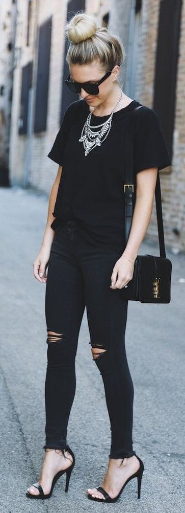 All Everything Black Off Duty - Trending Spring Outfit Ideas