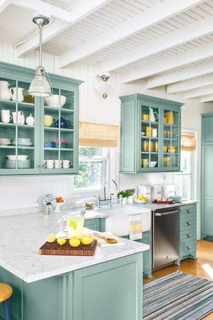 Charming Cottage Kitchens