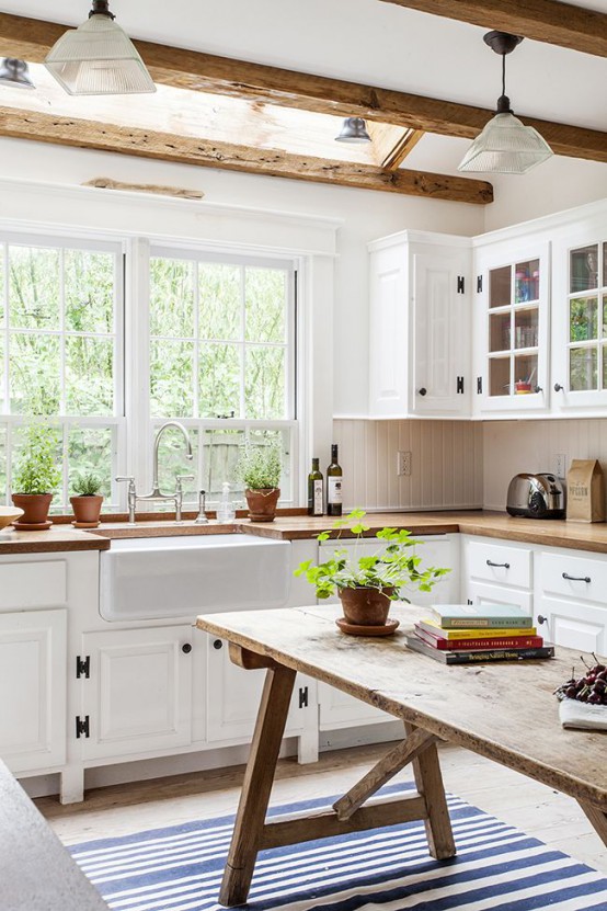 Super Cozy Cottage Kitchens