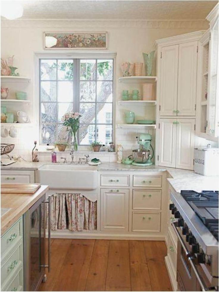 We expect this kind of english country kitchen design photo