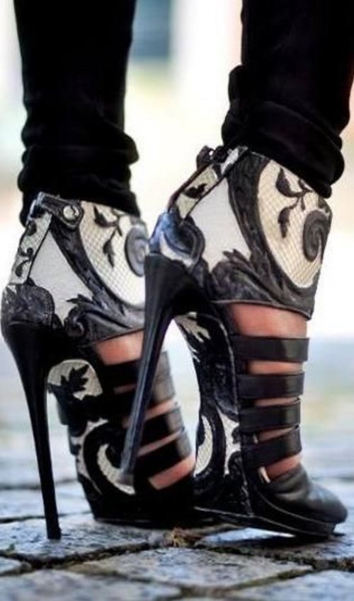 Amazing Black and White Lace Style High Heels.
