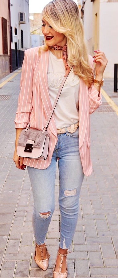 Pink suit jacket and white shirt + Nude high heels. Pic originally posted by elclosetdemel