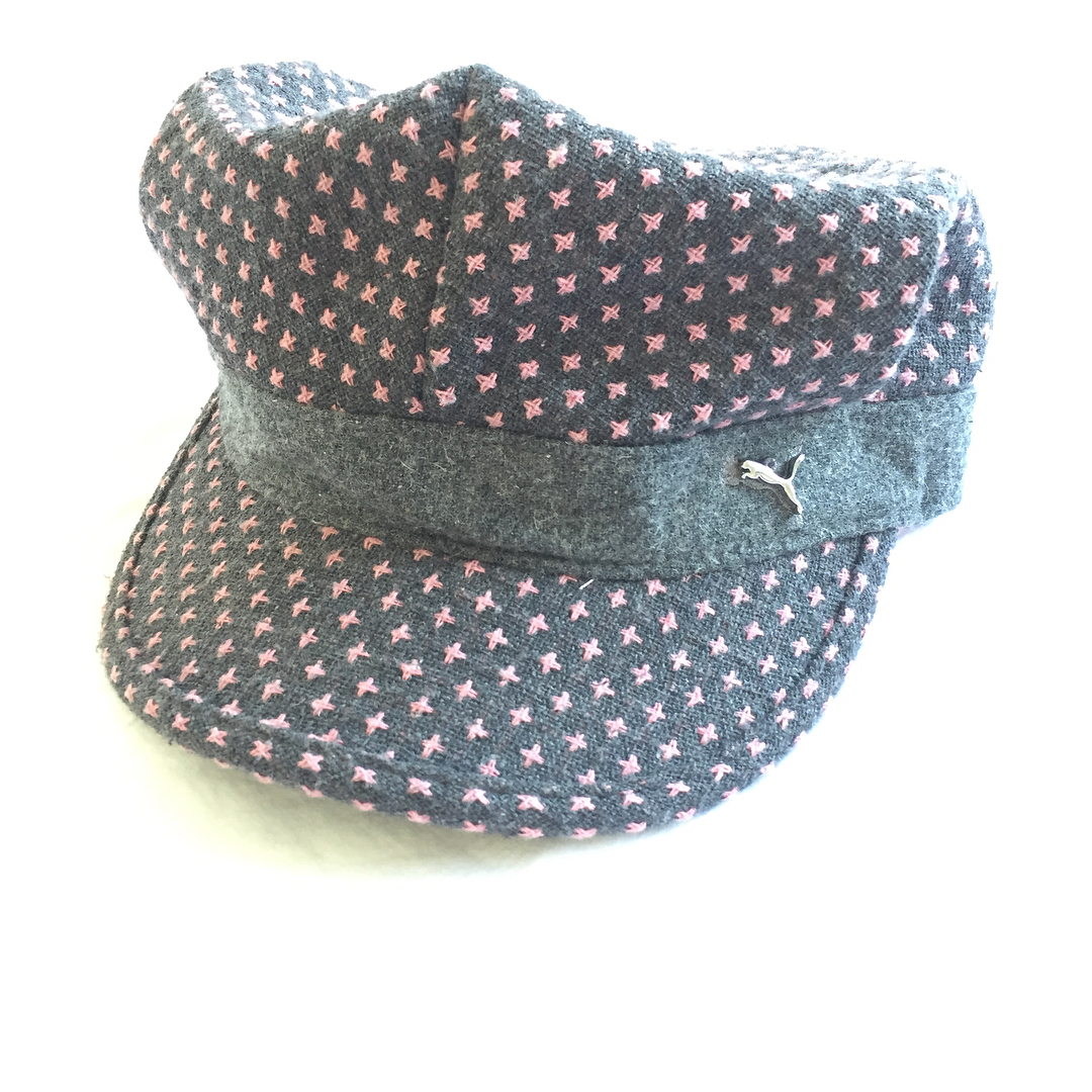 Very cute hat in gray with pink cross designed fabric.