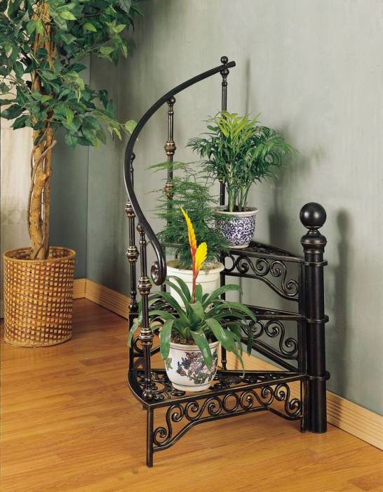 Metal stand for plants