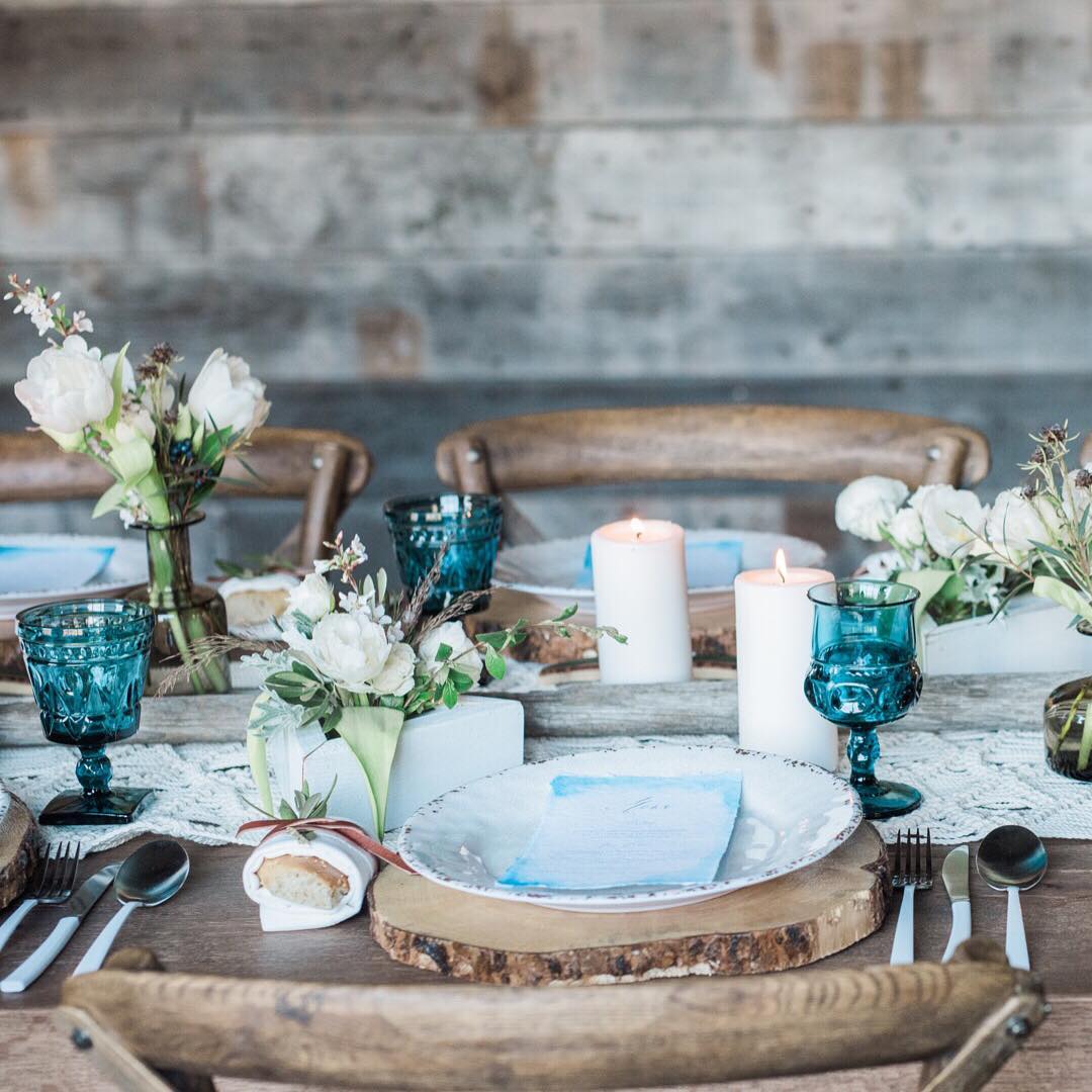 A beautiful tablescape like this one always gets me.