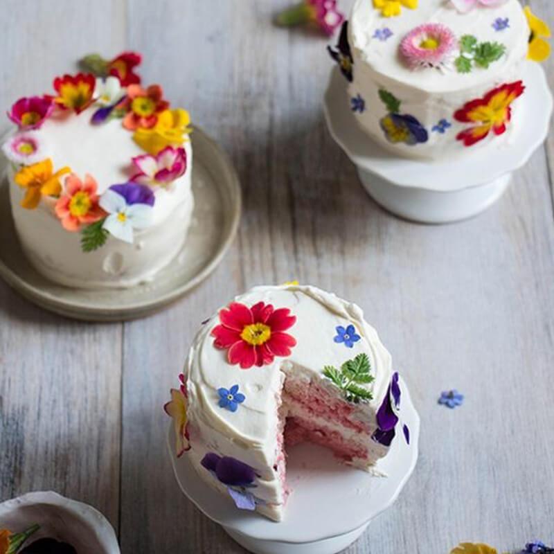 #Wedding #Cakes #Desserts Mini Wedding Cakes