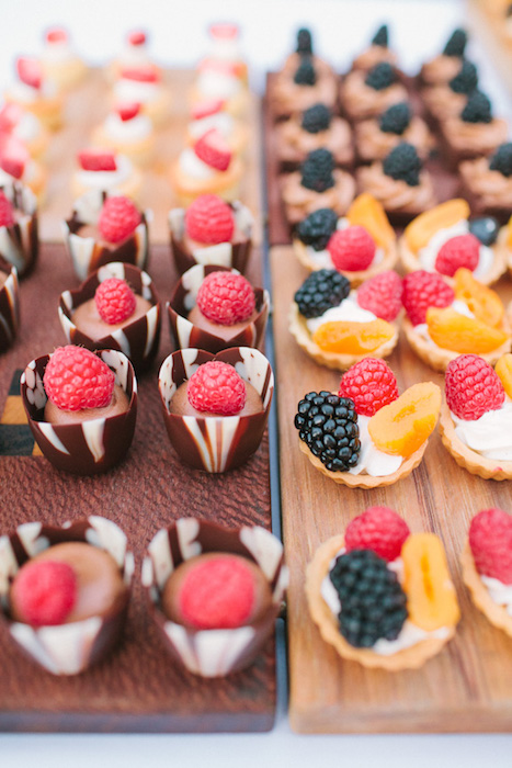 #Wedding #Cakes #Desserts Mixed Dessert Table