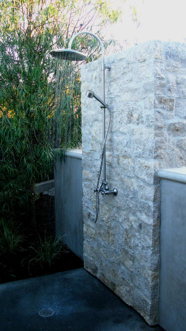 #Outdoor #Showers #DIY #Bathroom