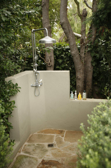 #Outdoor #Showers #DIY #Bathroom