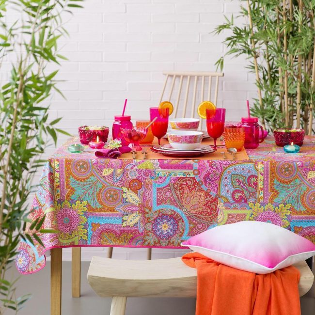 #TableCloth #Linens #Settings #Style Tablecloths made of polyester