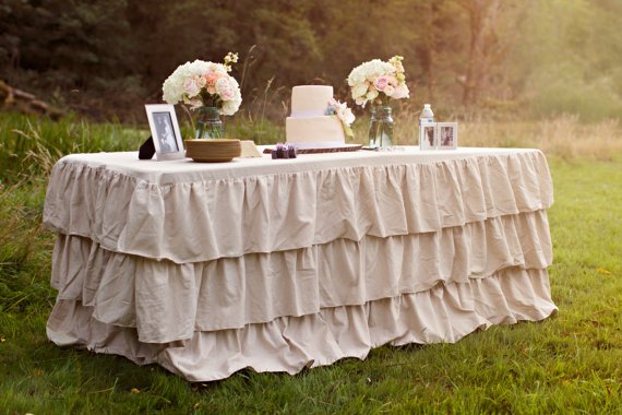 #TableCloth #Linens #Settings #Style Wedding Tablecloth Ideas