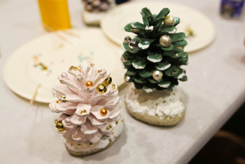 #Christmas #Crafts #Kids White and green Christmas tree