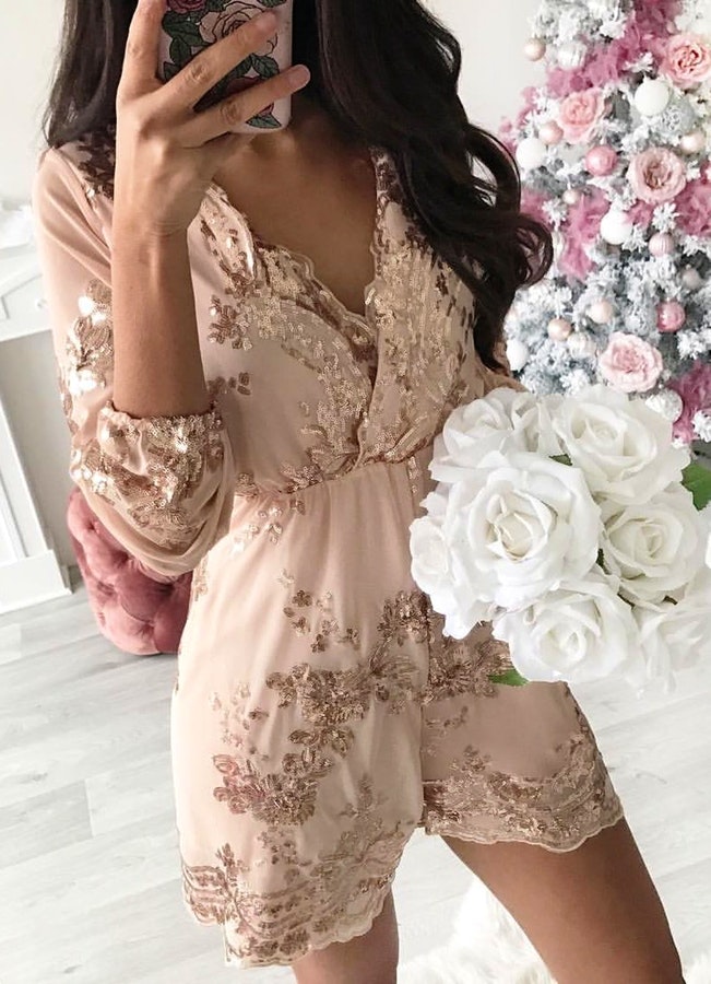 #Summer #StreetStyle #Outfits #Dress brown floral v-neck elbow-sleeved blouse