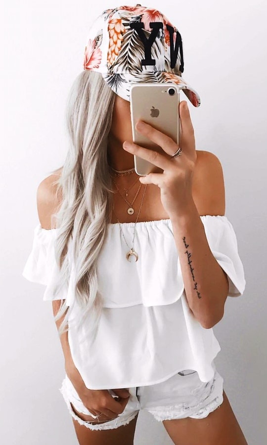 #Summer #StreetStyle #Outfits #Dress white off-shoulder shirt with denim short shorts.