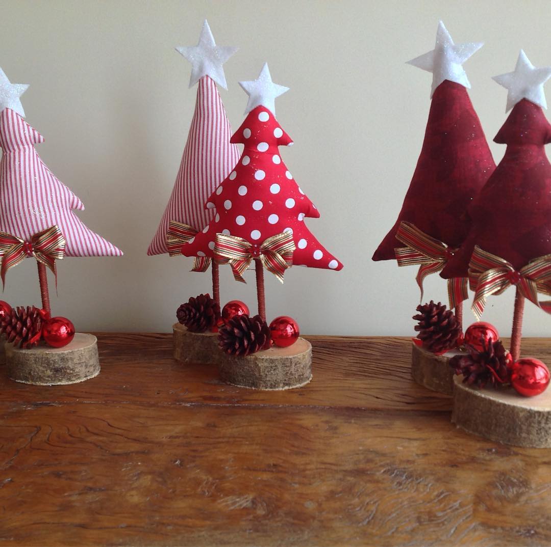 Doubles of red and white little trees for table decoration