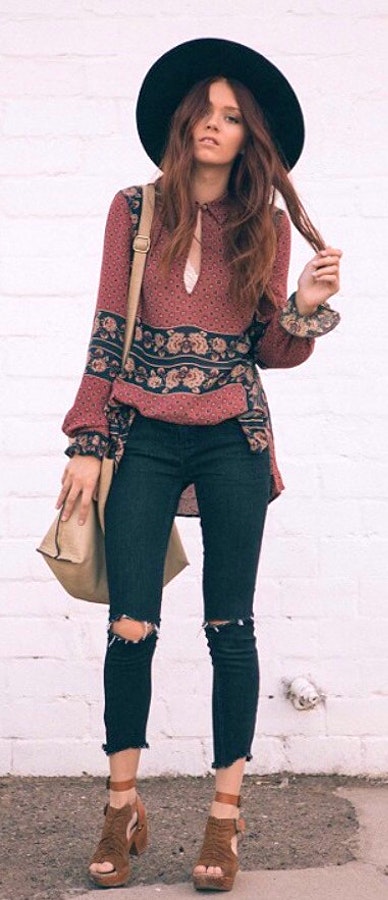 Black Hat + Printed Blouse + Black Ripped Skinny Jeans.