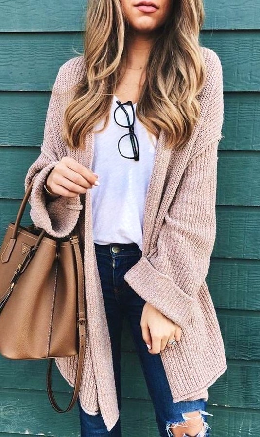 Blush Cardigan + White Top + Destroyed Skinny Jeans.