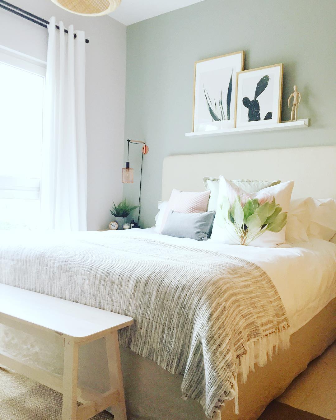 Blush and Green Dream! Pic by escape_home