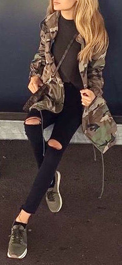 Camo Jacket + Black Top + Destroyed Skinny Jeans.