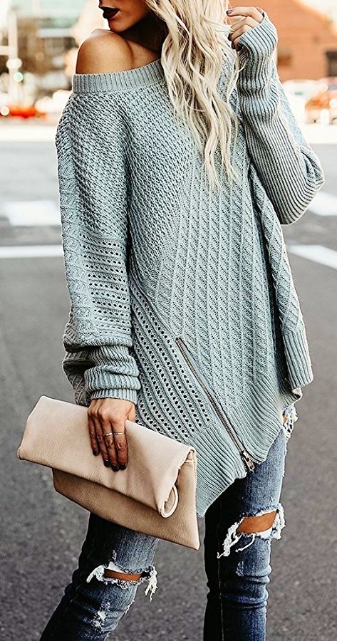 Women's knitted off-shoulder long sleeve half top.