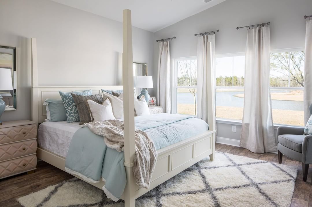Would you LOVE to wake up every morning in this master suite. Pic by lennarhomes