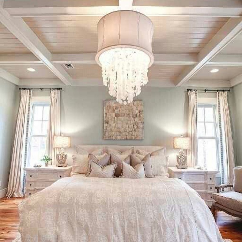 You will love with this paint colour and the ceiling! Pic by jhkbeauty08
