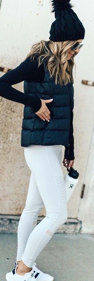 Black full-zip bubble jacket.