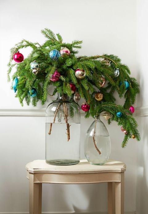Cute little tree shape to hang your ornaments from!