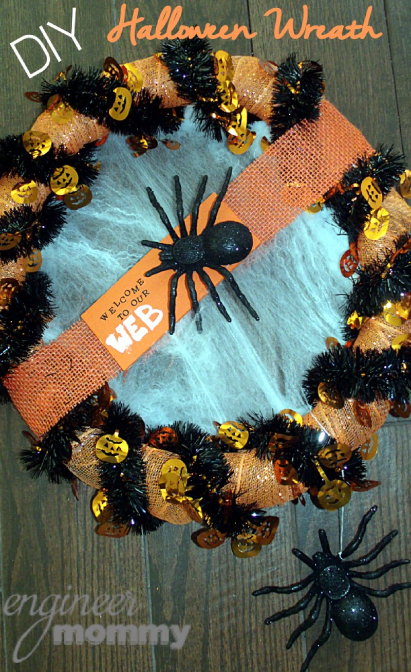 DIY Halloween Wreath Spooky Spider Web