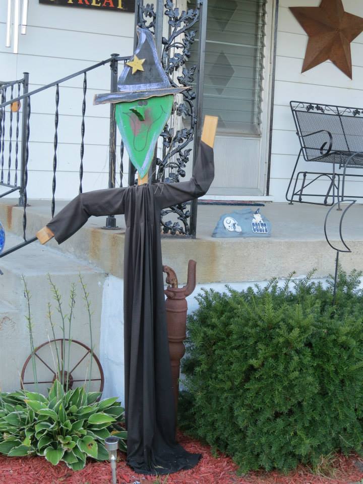DIY Outdoor Halloween Decorations.