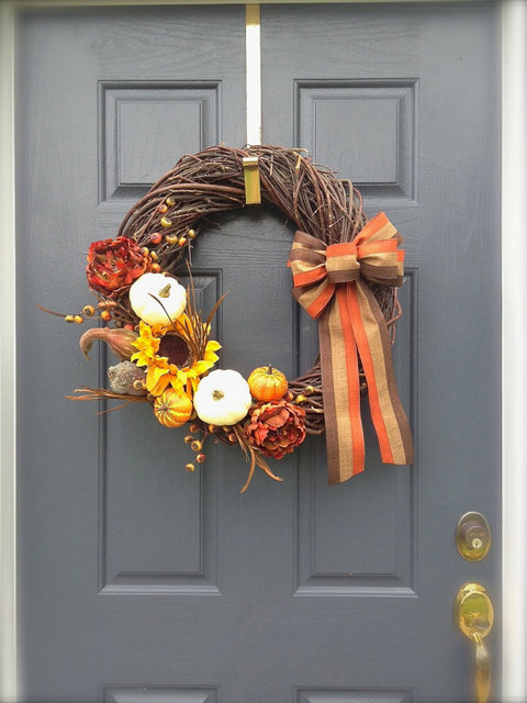 DIY pumpkins and bow wreath.