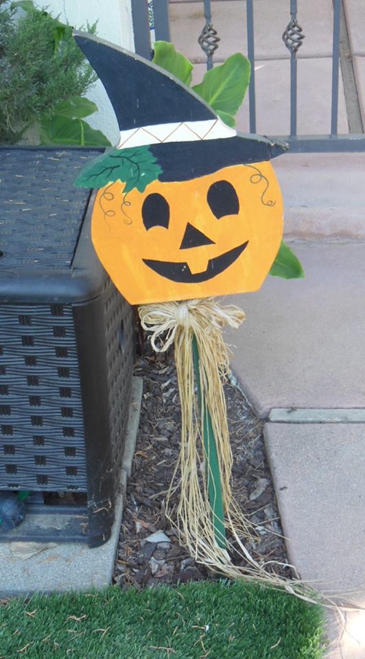 Front yard jolly pumpkin.