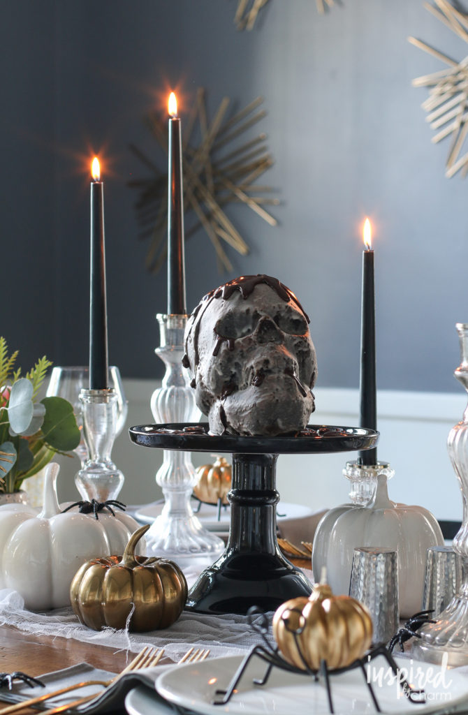 Haunted Halloween Table Decor Ideas.