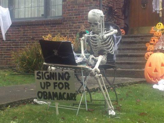 If there was a better front yard Halloween get up than this one, I'd sure loved to have seen it.