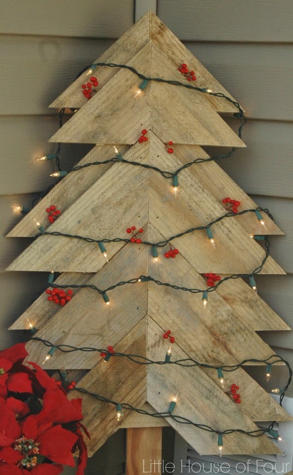 Large Rustic Pallet Christmas Tree.