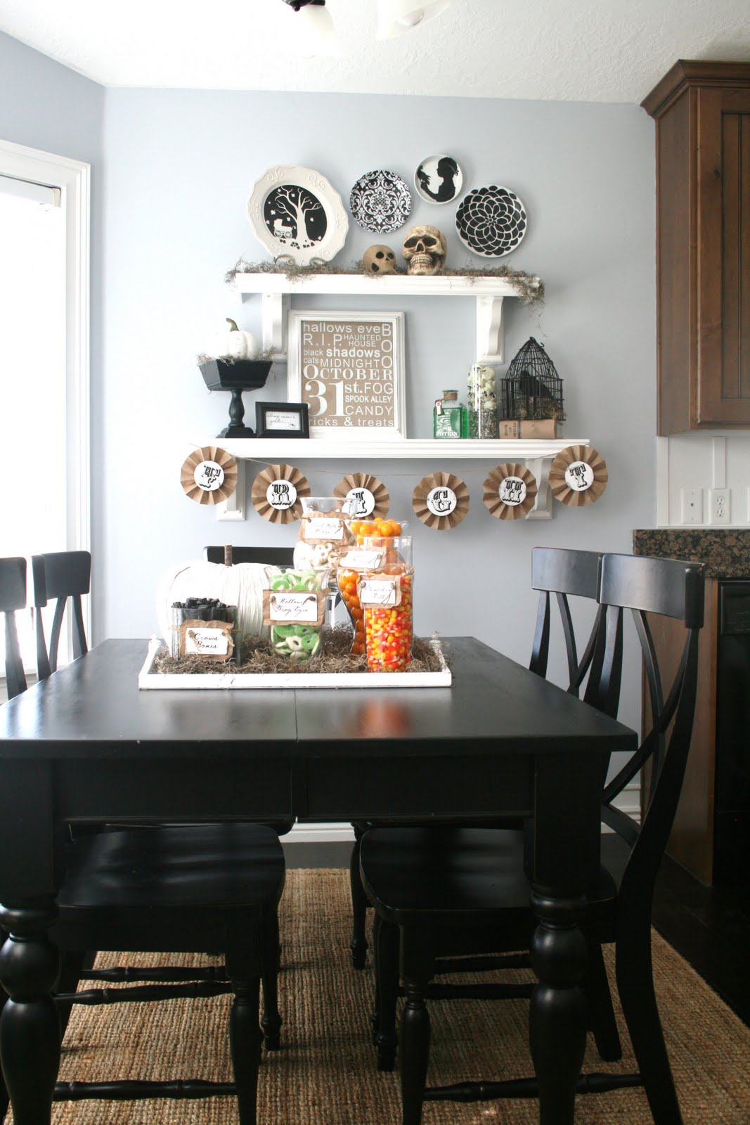 Modern Halloween Decor for a Spooktacular Home.