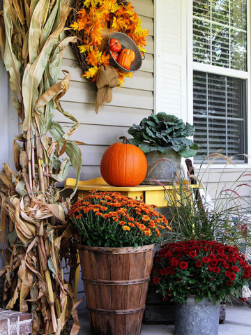 Rustic Style Halloween Decor