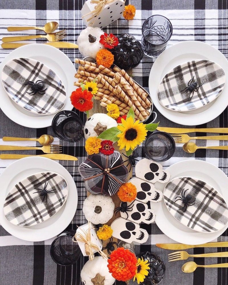 Swap out spooky and sweet with this Halloween to Harvest table inspiration from domestikateblog.